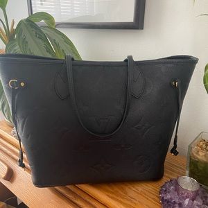 Louis Vuitton Neverfull MM Empriente Leather in like new condition